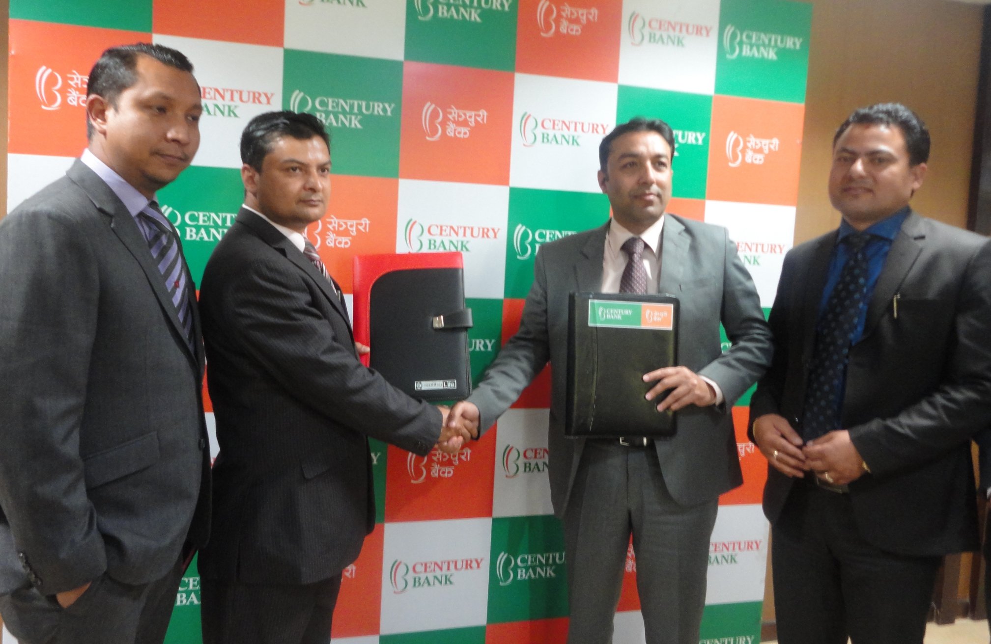 प्रभु लाइफ इन्स्योरेन्सको पहिलो बैंकास्योरेन्स सम्झौता सेञ्चुरी बैंकसग
