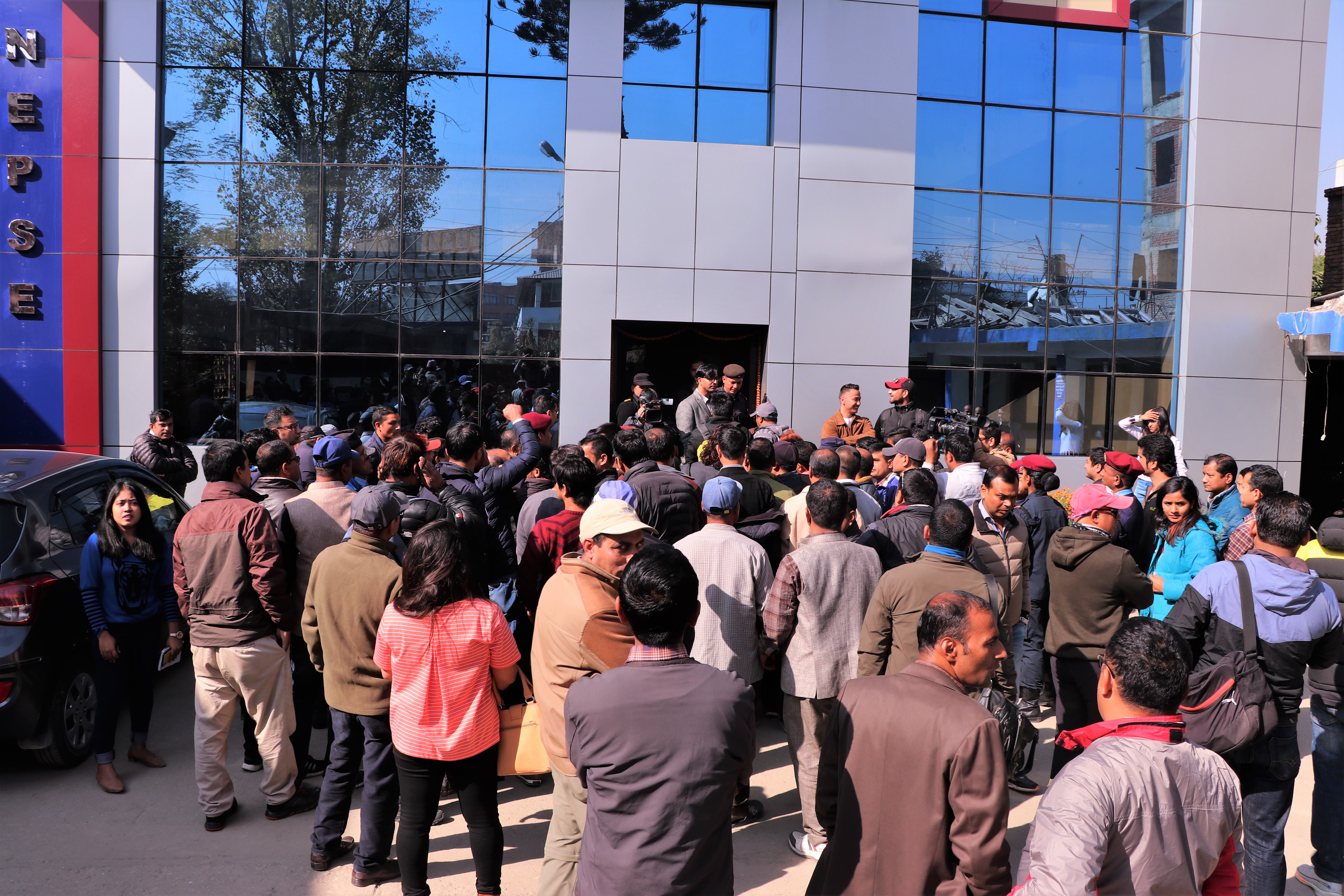 मंसिर २३ देखि लगानीकर्ताहरुलाई पनि युजर र पार्सवर्ड दिईने