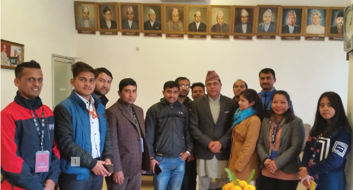 नेपाल आर्थिक पत्रकार संघसगँ सहकार्य गर्ने  गर्भनरको प्रतिवद्धता