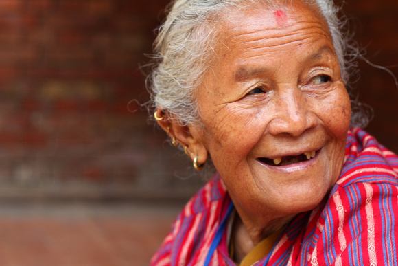 ७० बर्ष पुगेकाको सरकारले बीमा गराउँने