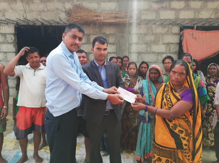 रिलायबल लाईफ इन्स्योेरेन्स द्धारा मृतकको परिवारलाई  दाबी भुक्तानी