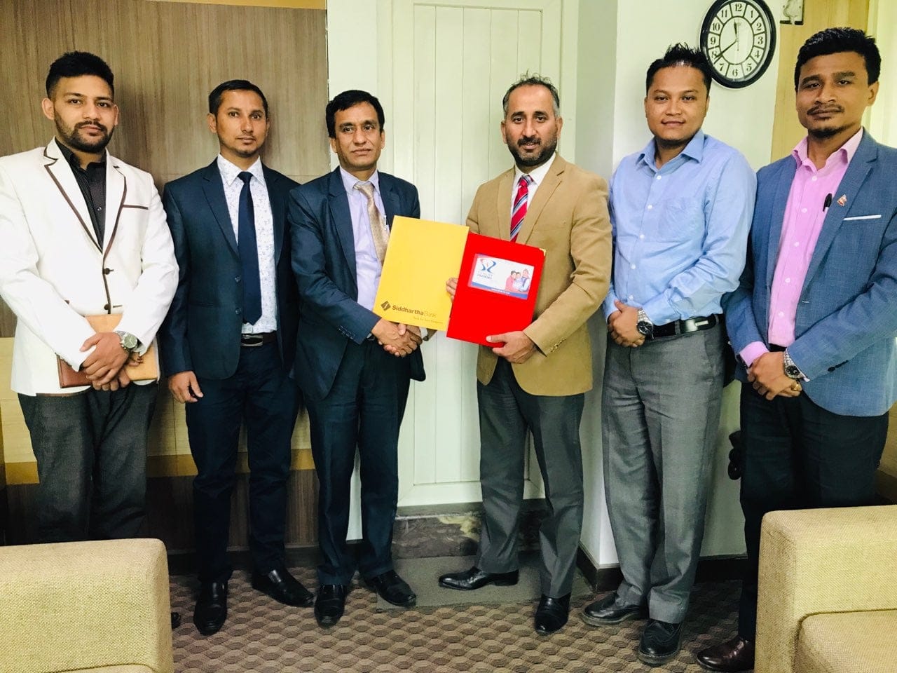 सन नेपाल लाईफको बीमा सेवा सिदार्थ बैंकबाट पाउने