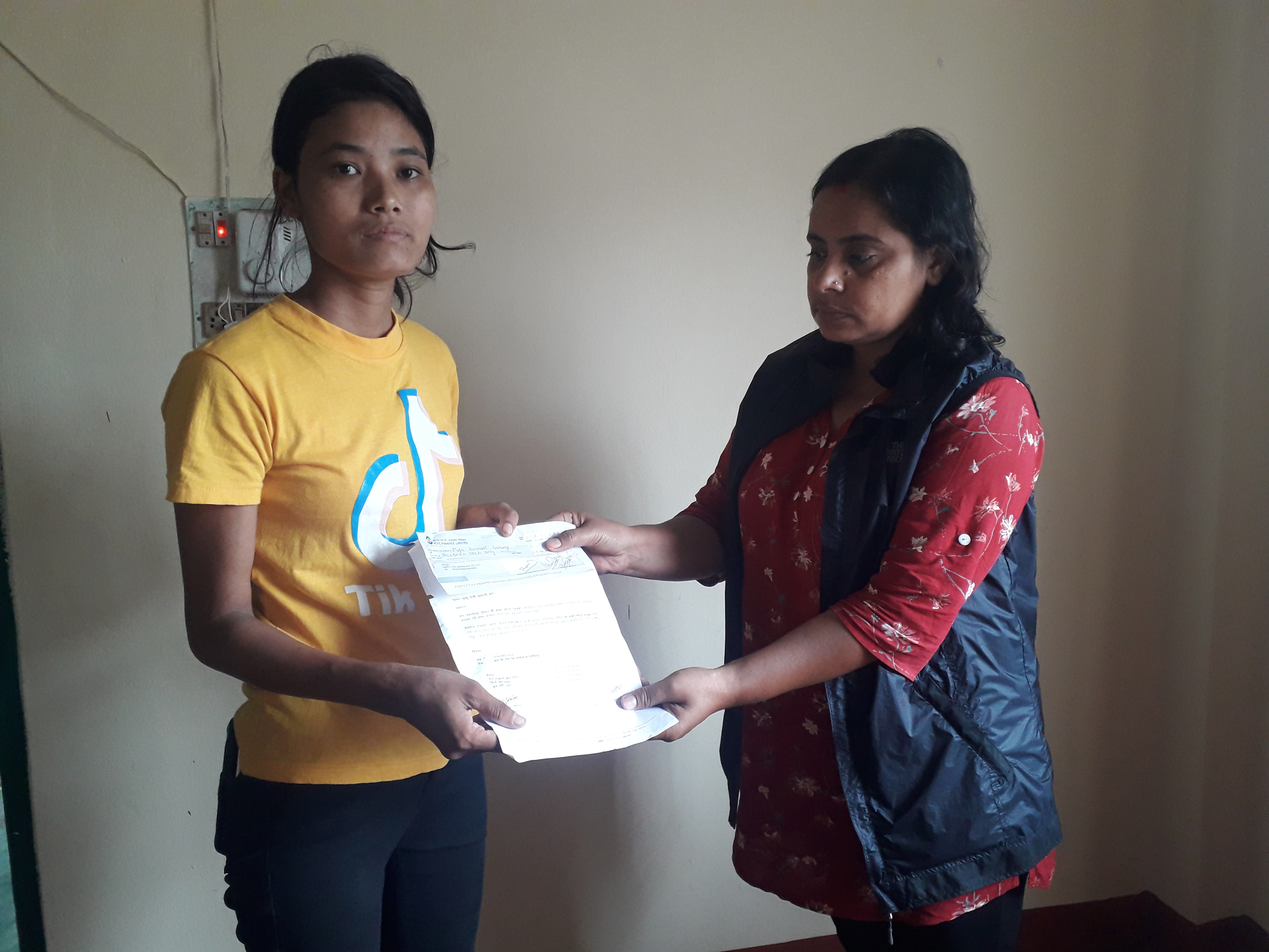 सुर्या लाइफ इन्स्योरेन्सले दियो मृतकको परिवारलाई बीमा वापतको दाबी रकम