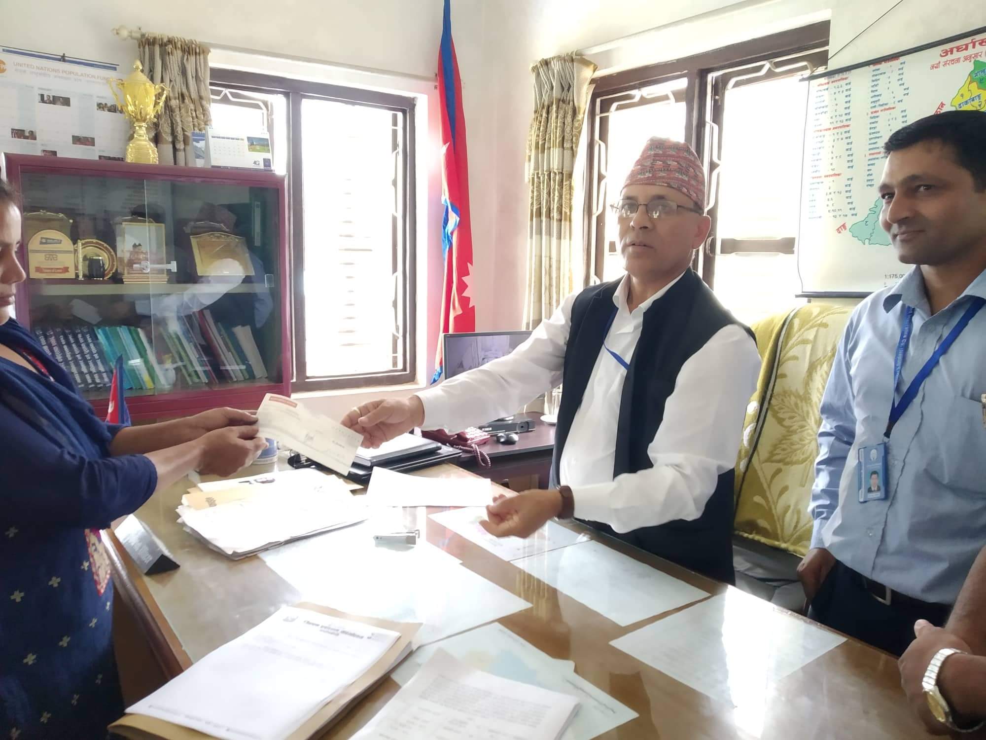 युनाईटेड इन्स्योरेन्सद्धारा साढे १७ लाख बीमा दावी भुक्तानी