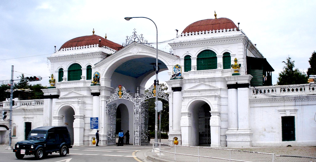 सिंहदरवारभित्र एक कर्मचारीको मृत्यु