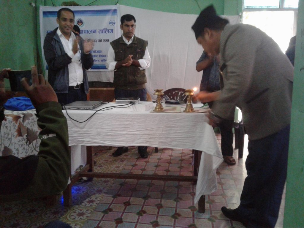 निर्धन उत्थान लघुवित्तद्धारा ब्यवसायिक बाख्रापालन तालिम