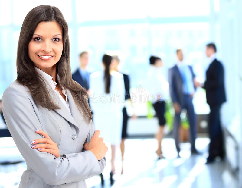 पहिलो पटक शनिबार औपचारिकरुपमा सेवा दिंदै बीमा कम्पनी, कर्मचारीलाई कतै भ्याई नभ्याई, कतै हाई हाई