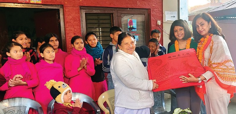 एनबी बैंकद्धारा अनाथालयलाई सहयोग