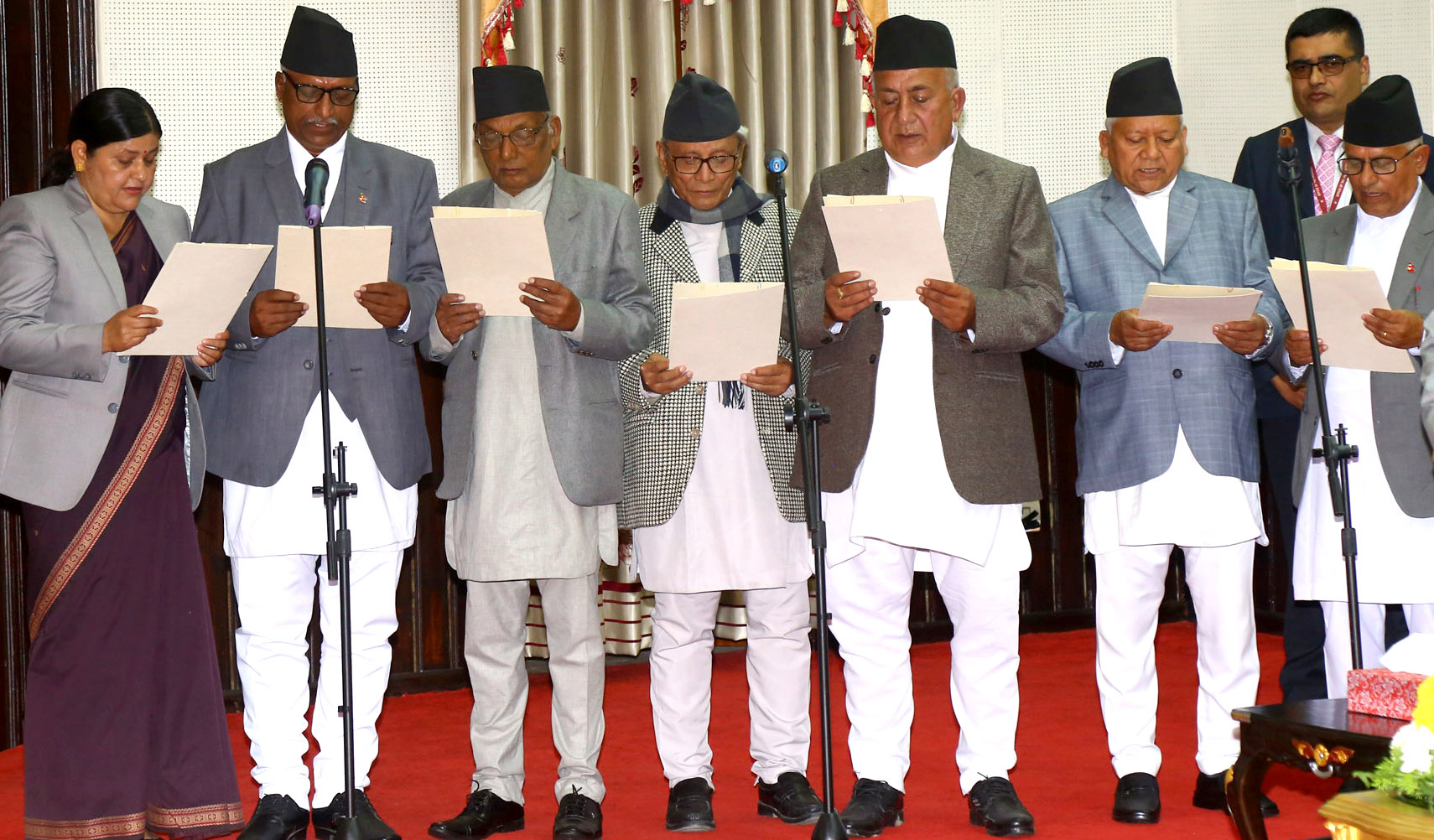 राष्ट्रपति भण्डारीद्वारा सातै प्रदेशका प्रमुखलाई शपथ