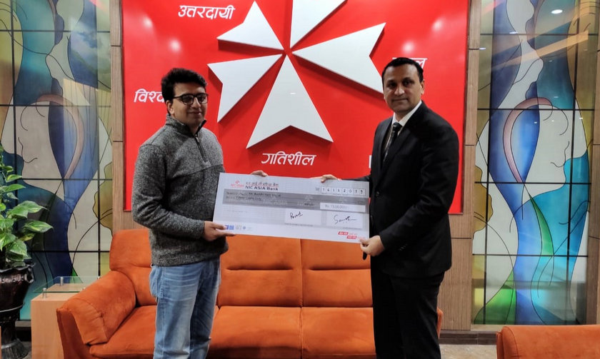 एनआईसी एशिया बैंकद्धारा १५ लाख रुपैयाँको बीमा रकम हस्तान्तरण