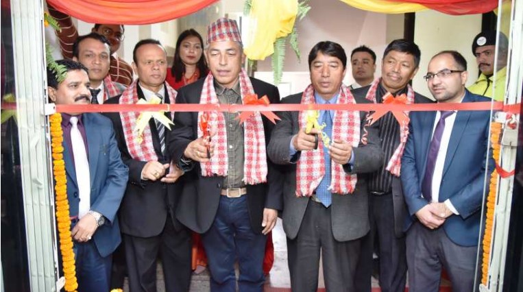 काठमाडौंको सानो  भर्याङमा महालक्ष्मी विकास बैंकको नयाँ शाखा विस्तार