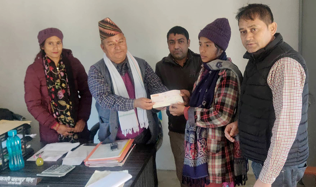 नेशनल लाइफ इन्स्योरेन्सद्धारा ६ लाख मृत्यु दावी भुक्तानी