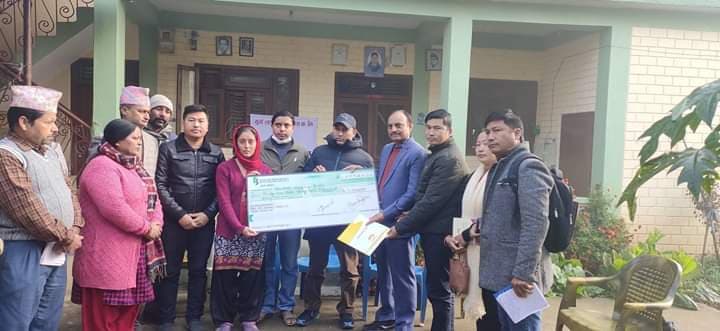 सूर्या लाइफद्धारा मृतकको परिवारलाई ३१ लाख मृत्यु दावी भुक्तानी