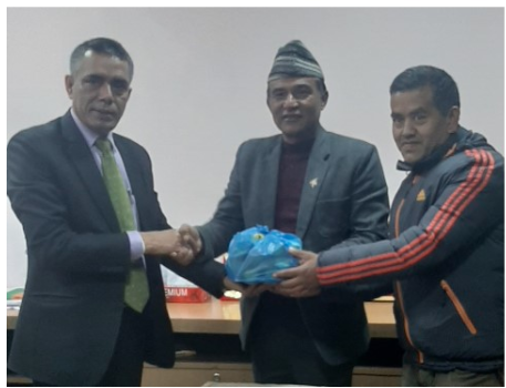 सेञ्चुरी कमर्सियल बैंकद्धारा शालिनदी सुधार समितीलाई सहयोग