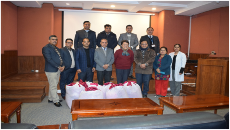 फर्स्ट माइक्रोफाइनान्सद्धारा तिलगंगा आँखा अस्पताललाई सहयोग