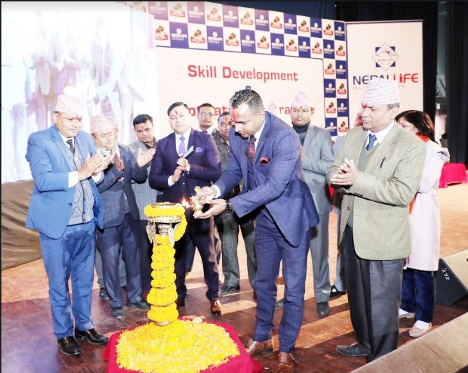 नेपाल लाइफ इन्स्योरेन्सको ब्रान्ड एम्बेस्डर अभिकर्ता हुन्ः सिईओ विवेक झा