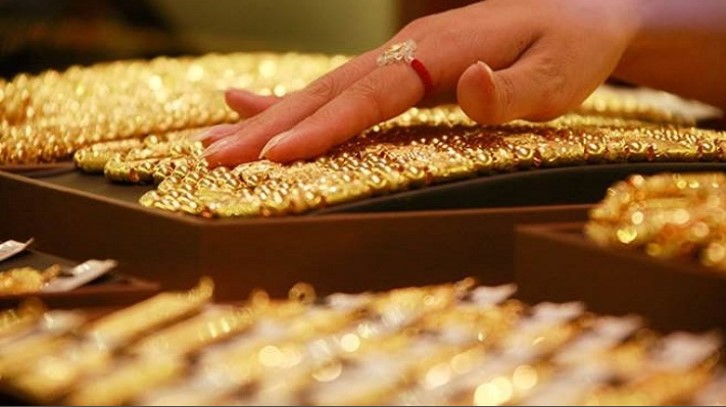 सुनको मुल्य घट्यो, तोलाको भाउ कति पुग्यो ?