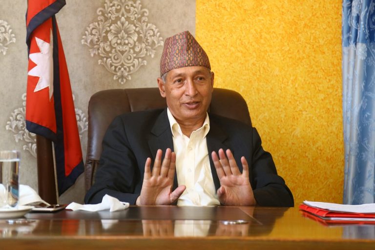 मन्त्रीसरह सुविधासहित पूर्व अर्थमन्त्री खतिवडालाई प्रधानमन्त्री कार्यालयमा नियुक्त