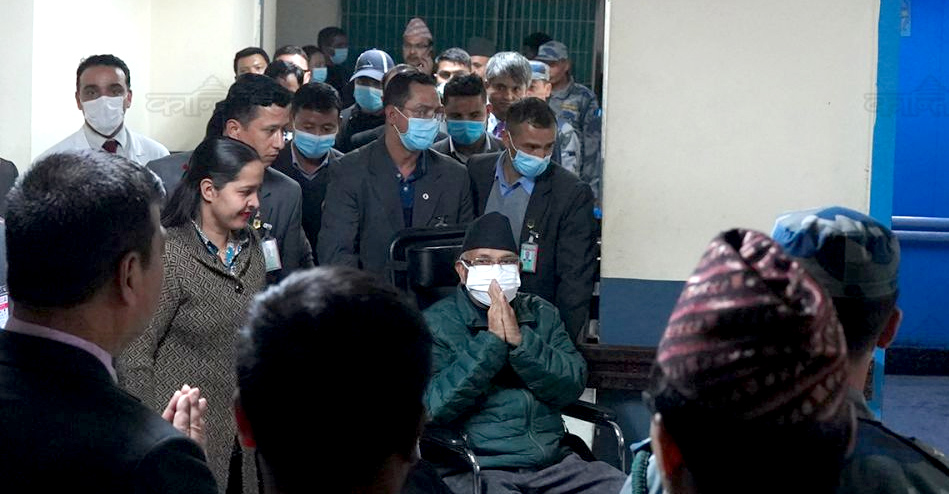 मध्यराति अस्पताल भर्ना भएका प्रधानमन्त्री ओली आजै डिस्चार्ज हुने