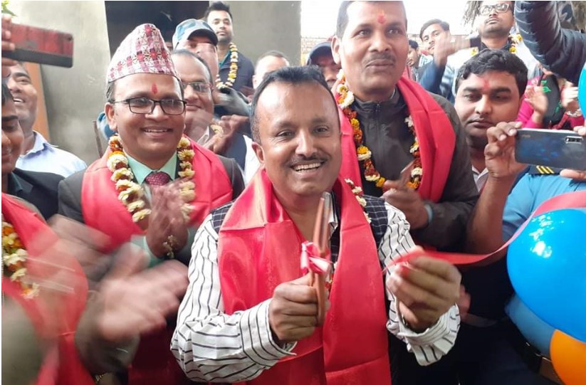 धनुषाको जिल्ला प्रशासन कार्यालयमा प्रभु बैंकको एक्स्टेन्सन काउन्टर