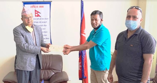 उन्नति लघुवित्तद्धारा कोरोना कोषमा साढे ६ लाख रुपैयाँ सहयोग