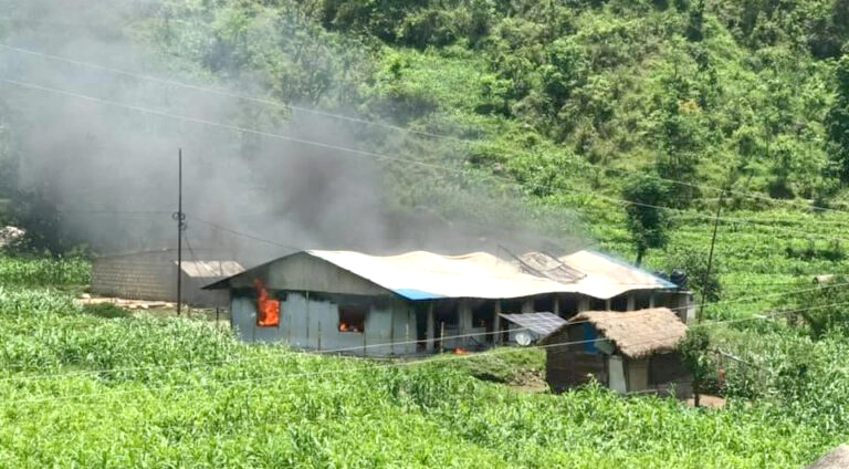 मकवानपुरको कैलाश गाउपालिका भवनमा आगोलागी