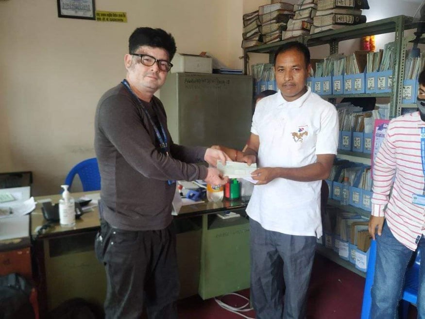 राष्ट्र उत्थान लघुवित्तमार्फत बीमा रकम हस्तान्तरण