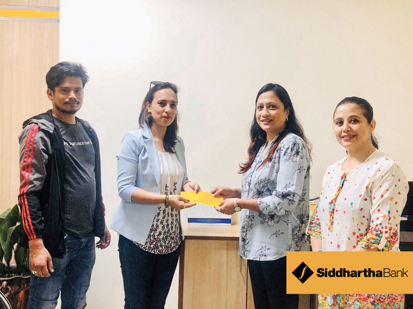 विद्यालयको भवन पुनर्निर्माणका लागि सिद्धार्थ बैंकको पाँच लाख रुपैयाँ सहयोग