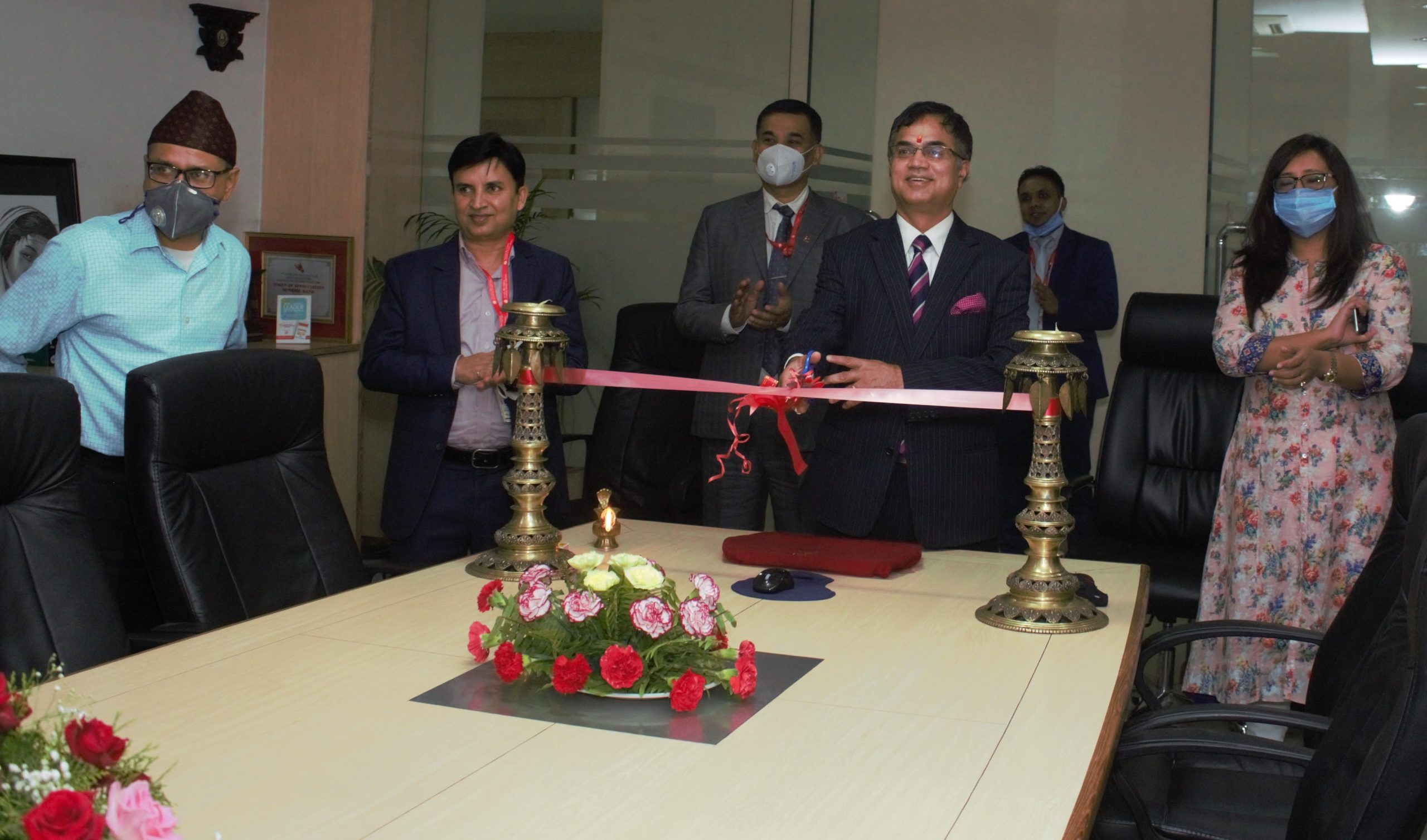 सनराइज बैंकको एकैं दिन ४ शाखा तथा १ विस्तारित काउन्टरको उद्घाटन