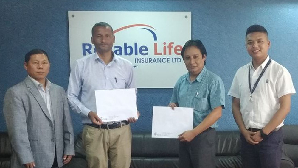 रिलायबल लाइफ इन्स्योरेन्सको प्रिमियम तिर्न कार्यालय पुग्नु नपर्ने, गर्यो सेलपेसँग सम्झौता