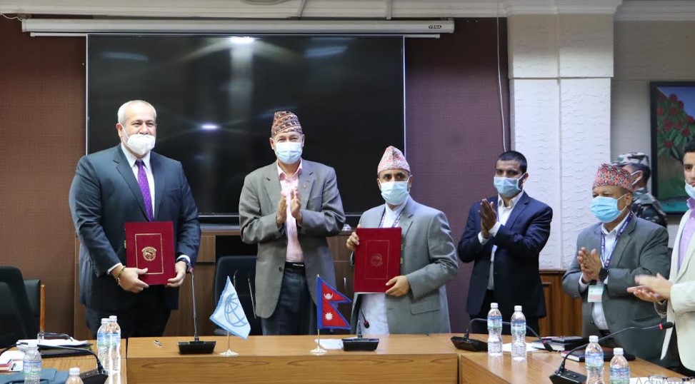 नेपाल सरकार र विश्व बैंकबीच सम्झौता, ४५ करोड अमेरिकि डलर बराबरको सडक सहयोग आयोजनामा हस्ताक्षर