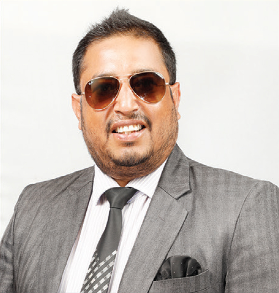 बिक्रान्त पाण्डेलाई नेपाल इन्स्योरेन्सले विदाई गर्दै