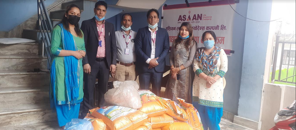 एशियन लाइफले गर्यो बाल गृहलाई खाद्यान्न सहयोग