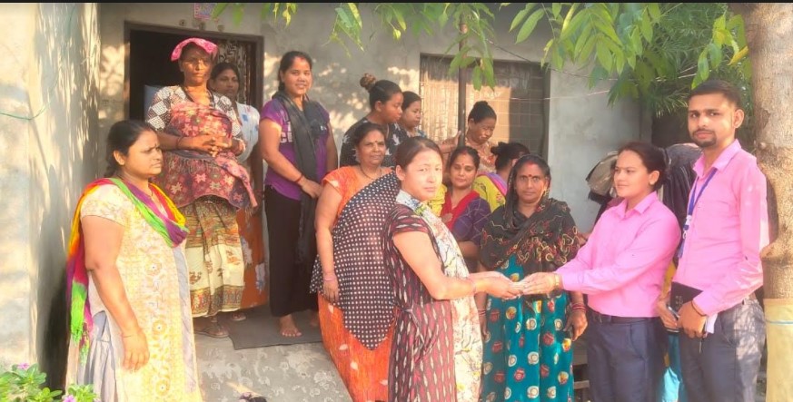 उन्नती लघुबित्तद्धारा मृतकको परिवारलाई बीमा रकम हस्तान्तरण