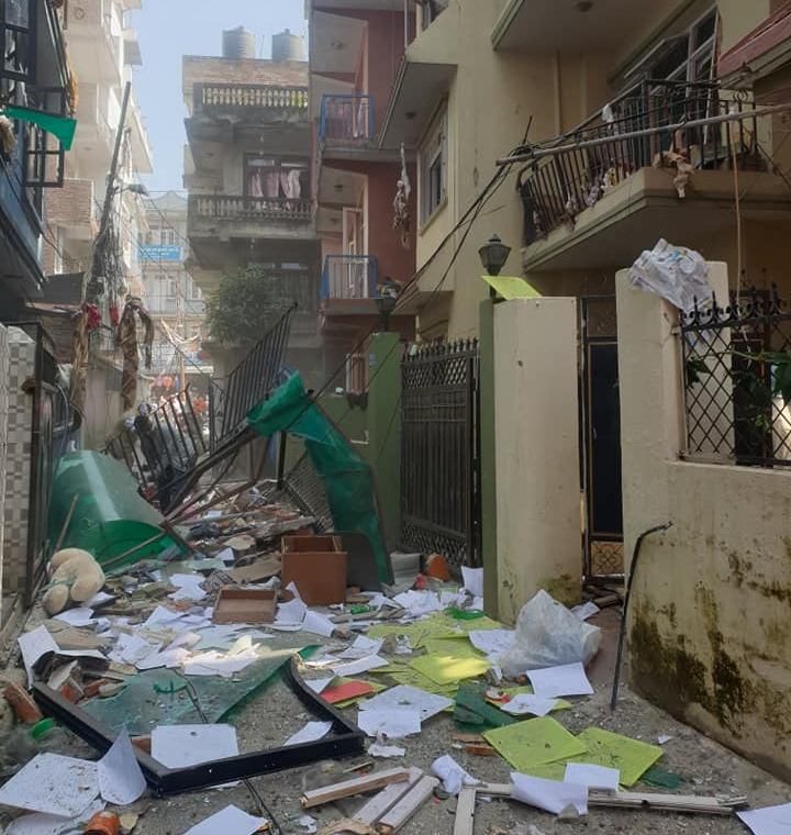 सोह्रखुट्टे नयाँ बजारमा ग्याँस सिलिण्डर विस्फोट हुँदा लाखौंको क्षति