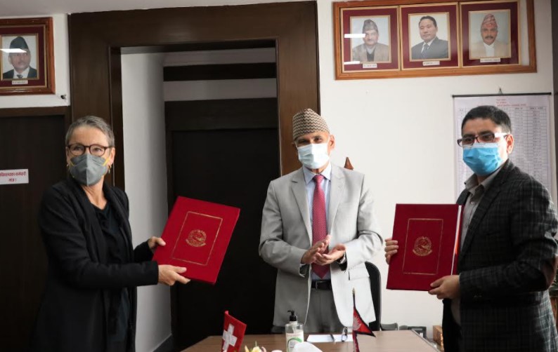 अर्थमन्त्री पौडेल र नेपालका लागि स्वीट्जरल्याण्डका राजदूत एलिजावेथ भोन क्यापेलरबीच शिष्टाचार भेटघाट