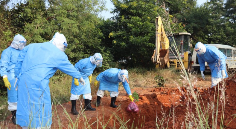 एकै दिन २१११ जनामा कोरोना, मृत्यु हुनेको संख्या १२०२ पुग्यो