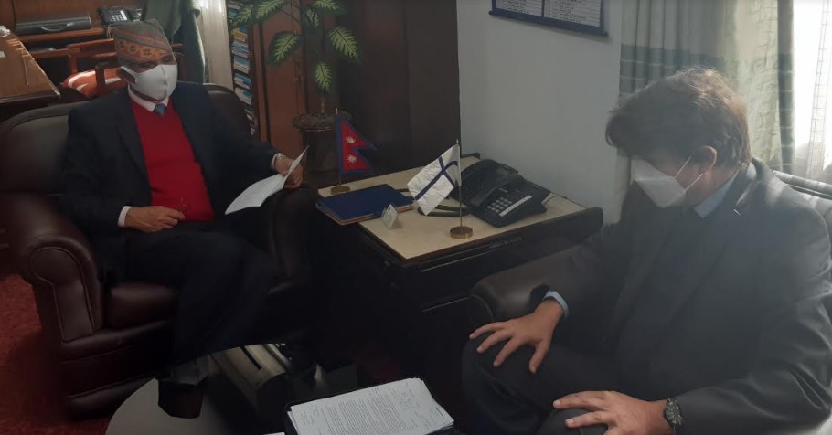 अर्थमन्त्री विष्णुप्रसाद पौडेल र नेपालका लागि फिनल्याण्डका राजदूत पेर्ट्टी एन्टिनेनबीच भेटघाट