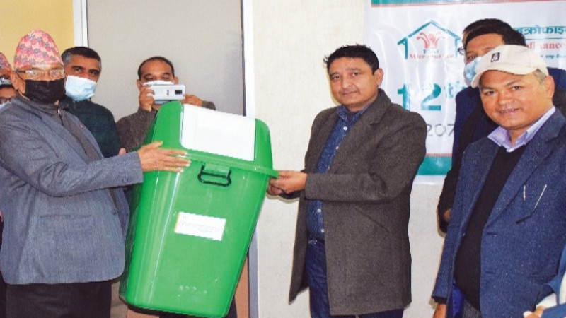 फर्स्ट माइक्रोफाइनान्सद्धारा १२ संस्थालाई सहयोग