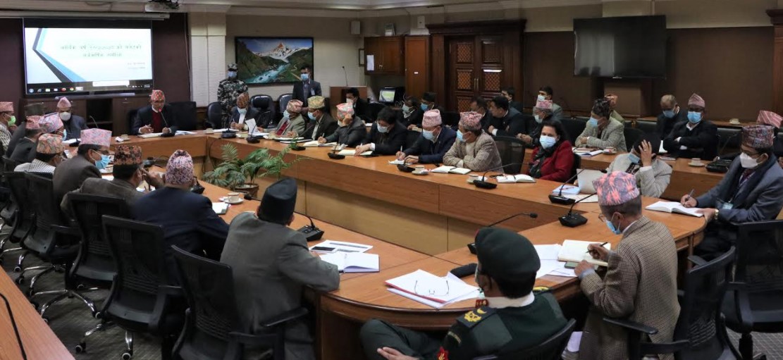 बजेटको अर्धवार्षिक समीक्षा, पूँजीगत खर्च ५० अर्ब ८२ करोड  र चालू खर्च ३ खर्ब ४२ अर्ब रुपैयाँ