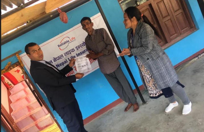 रिलायवल नेपाल लाइफद्वारा बीमा दाबी भुक्तानी