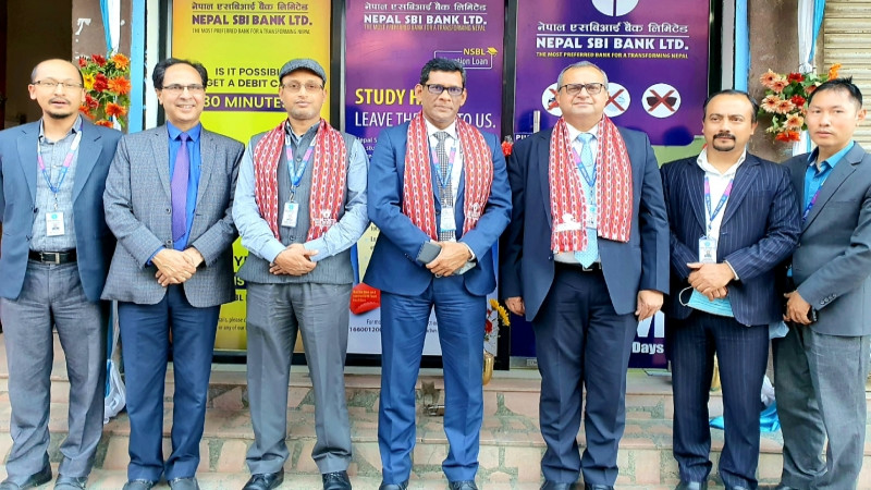 पुतलीसडकमा नेपाल एसबिआई बैंकको एटिएम सेवा संचालनमा