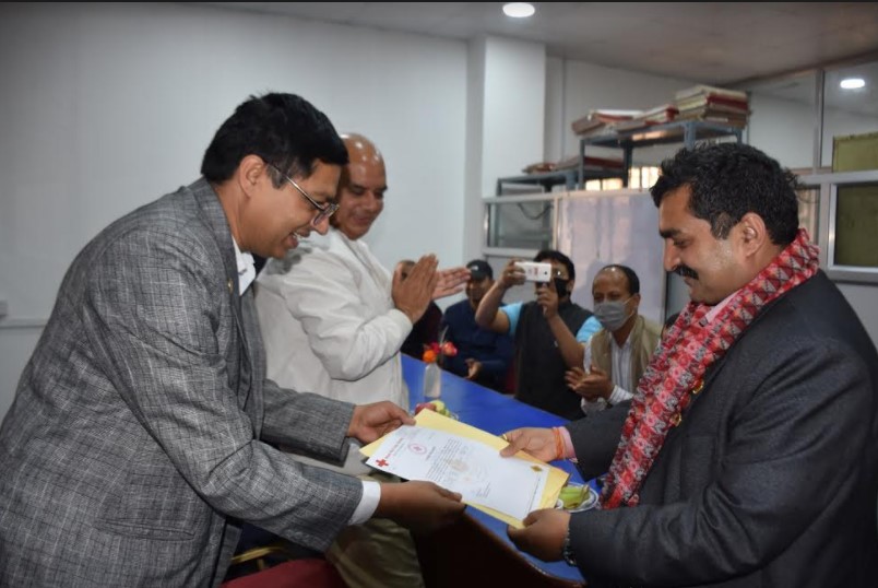 रक्तदानमा युवा सहभागिता बढाउनुपर्छ : प्रदेश २ प्रमुख झा