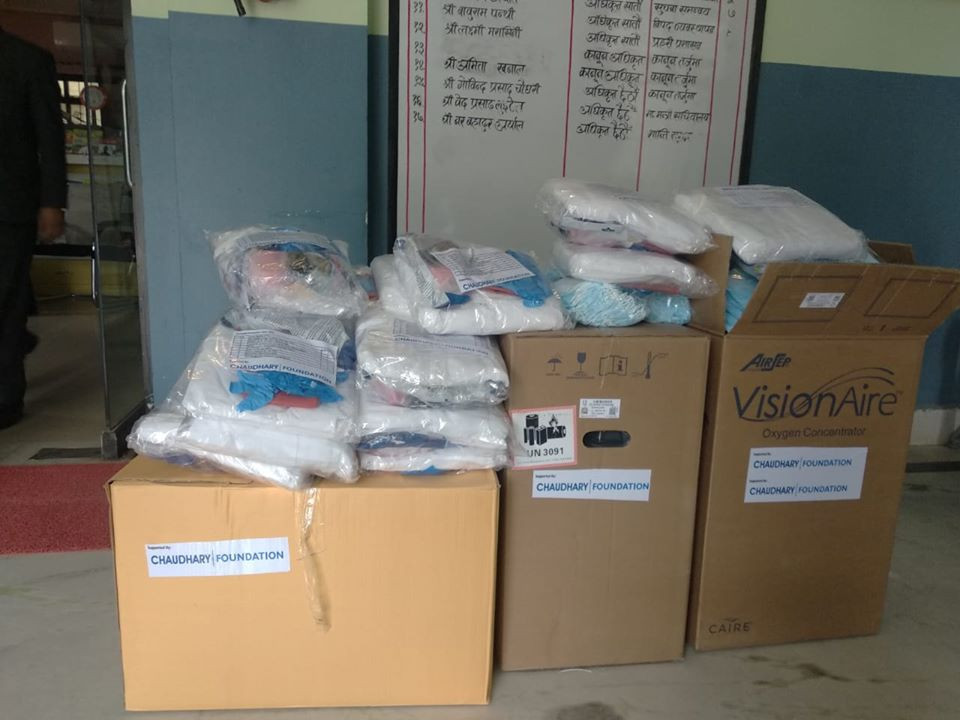 वीर अस्पताललाई प्राइम कमर्सियल बैंकले गर्यो स्वास्थ्य सामग्री हस्तान्तरण