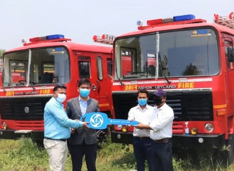 अशोक लेलैण्डद्धारा प्रदेश नं २ लाई ९ थान दमकल हस्तान्तरण