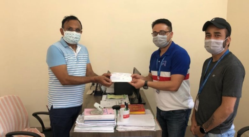 माछापुच्छ्रे बैंकद्धारा नागरिक केयर सेन्टरलाई ३ लाख रुपैयाँ सहयोग