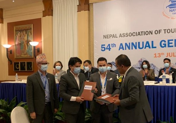 ज्योति विकास बैंक र नेपाल एसोसिएसन अफ टूर एण्ड ट्राभल एजेन्ट्सबीच सम्झौता