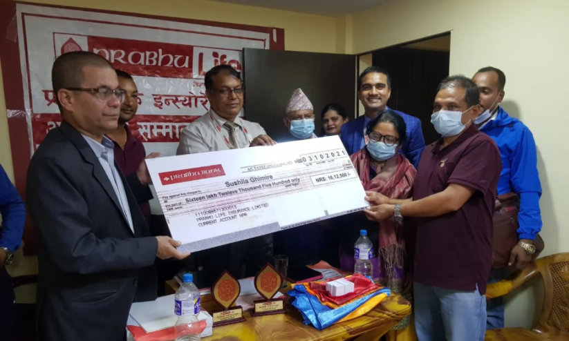 प्रभु लाइफद्धारा १६ लाख १२ हजार रुपैयाँ मृत्यु दाबी भुक्तानी