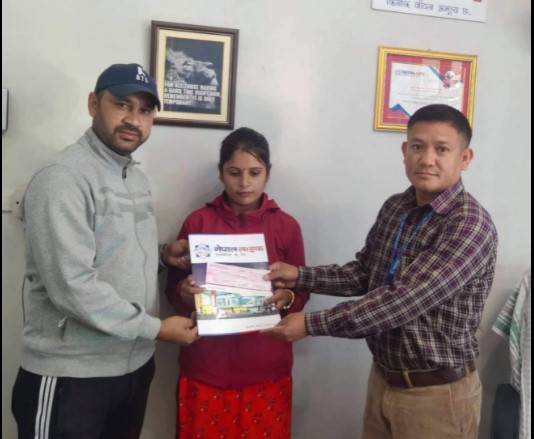 नेपाल लाइफद्धारा २० लाख ९२ हजार रुपैयाँ मृत्यु दाबी भुक्तानी