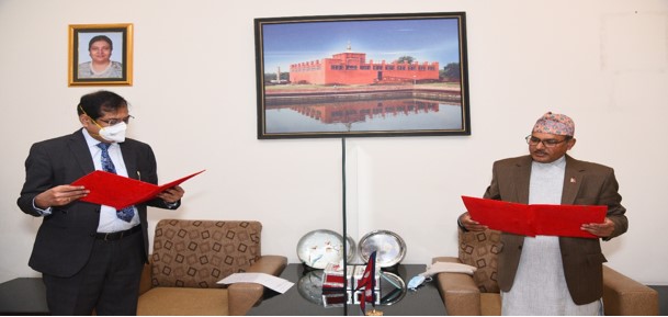 नेपाल एसबिआई बैंकको संचालक समितिको अध्यक्षमा अरोरा चयन, लिए शपथ